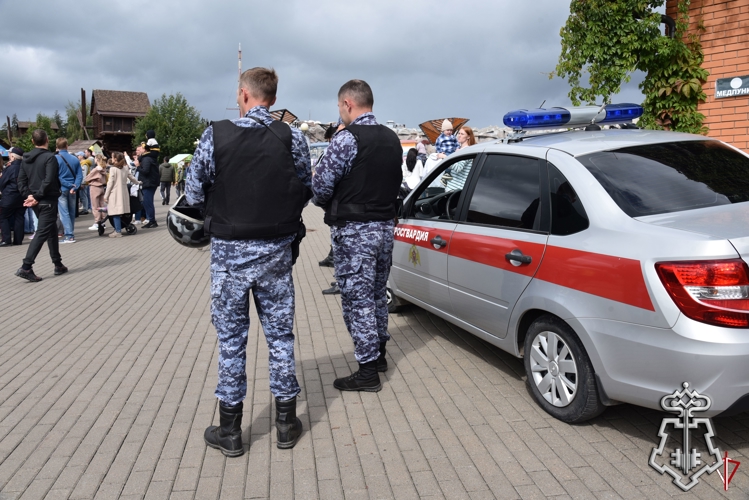 В Удмуртии сотрудники Росгвардии приняли участие в акции «Безопасное детство»