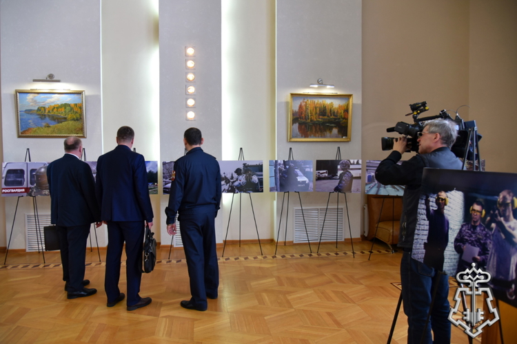 В Удмуртии открылась фотовыставка, посвященная 10-летию Росгвардии (видео)