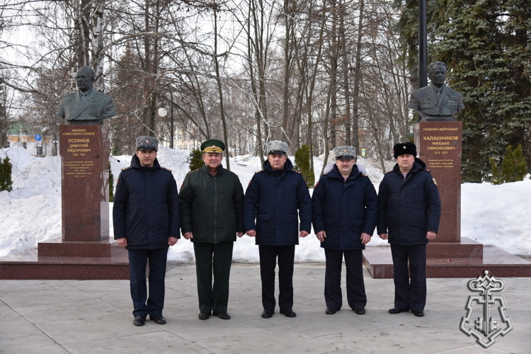 В Удмуртии стартовал автопробег Росгвардии, приуроченный к юбилею ведомства (видео)