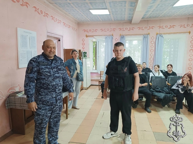 В Удмуртии продолжается ведомственная акция «Каникулы с Росгвардией»