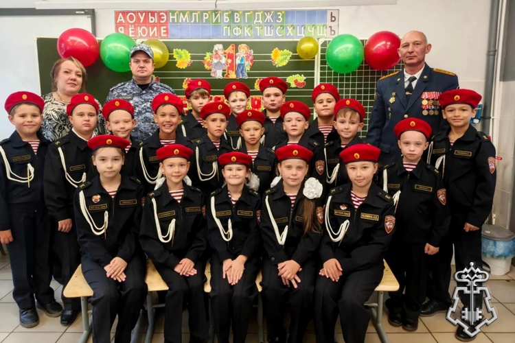 В Удмуртии росгвардейцы проводят уроки мужества для школьников